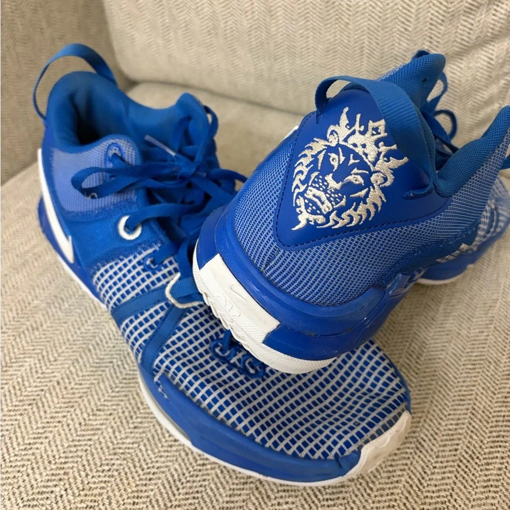 Men’s Nike LeBron Witness 7 basketball shoes in the Game Royal and White SZ 13 - Picture 3 of 6